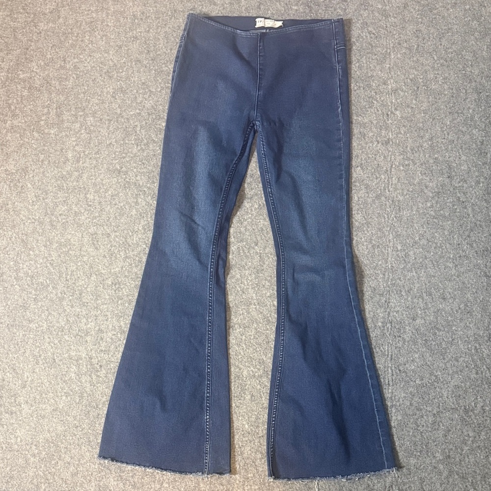 Free People Women's Flared Blue Jeans, Size 26
